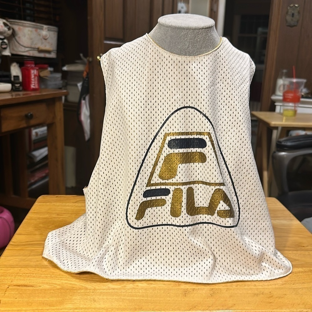 FILA size small in perfect condition.​​​